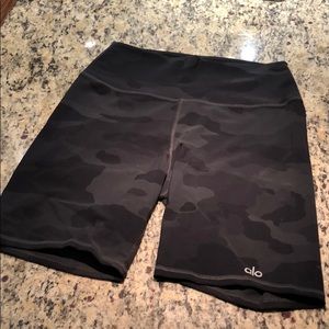 Alo camo biker shorts